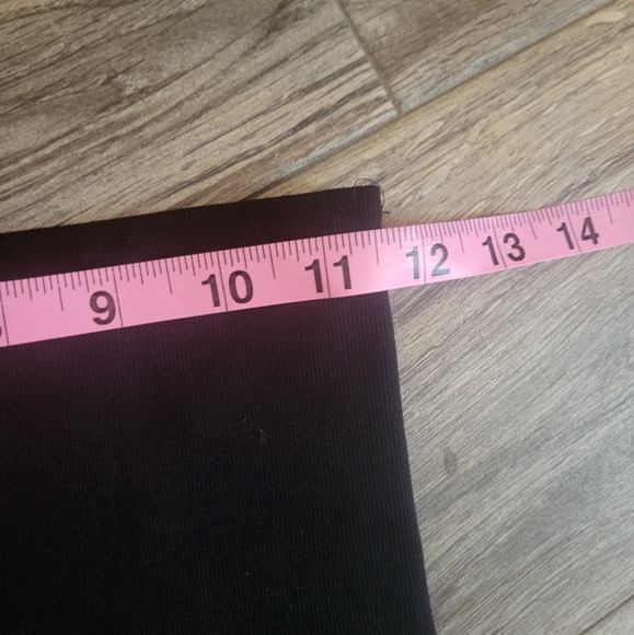 Black Spanx xs compression cropped leggings likeNEW - Picture 4 of 8